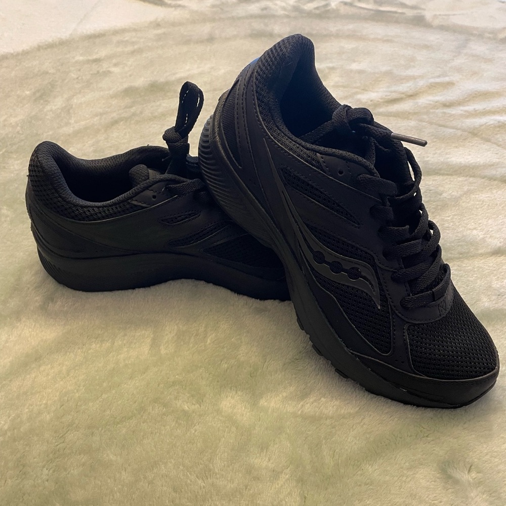 Saucony VersaRun Sneakers